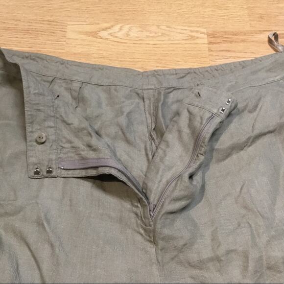 Linen Cropped Capri Pants - Picture 3 of 6